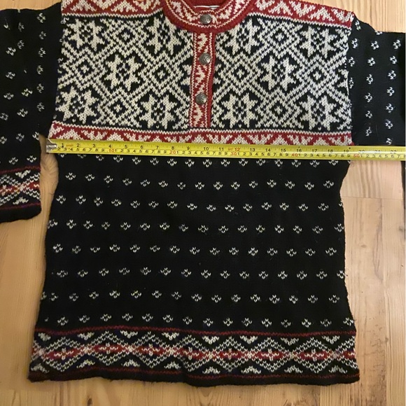 LL Bean red and black wool quarter button sweater size small great condition - Picture 6 of 7